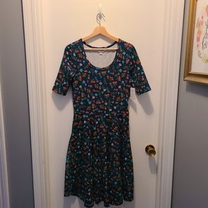 NWT LuLaRoe Nicole Large Green Fall Nature Folk